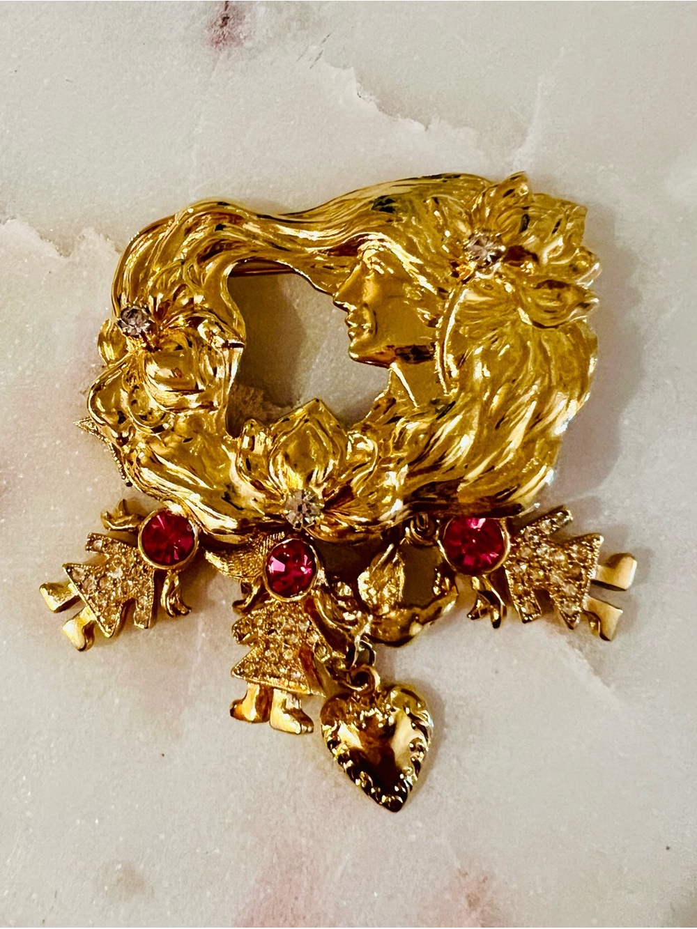 KIRKS FOLLY Lady of The Lake Brooch Pin Goldtone, 3 Girls Crystals Hearts Angels